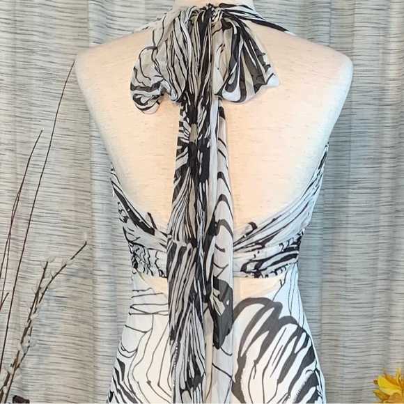 Laura Vann white with black flowers halter A-line dress. - Picture 11 of 16